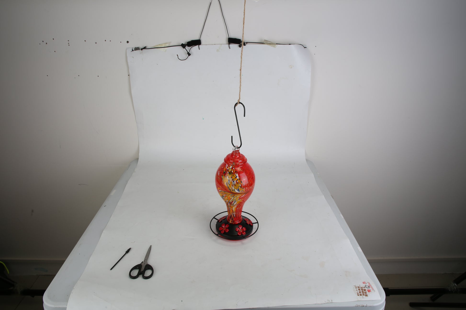 1Pc Glass Hummingbird Feeder 33OZ Hand Blown Hummingbird Feeder With 5 Flower Feeding Port Perch Ant Moat Hanging Hook S Hook Hemp Rope Cleaning Brush For Garden Decor