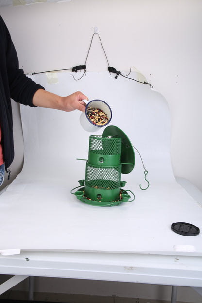 1Pc Wild Bird Feeder Squirrel-Proof Chew-Proof Metal Bird Seed Feeder Outdoor Hanging Bird Feeder With 360 Degree Circular Perches Water Cups For Yard Garden Patio